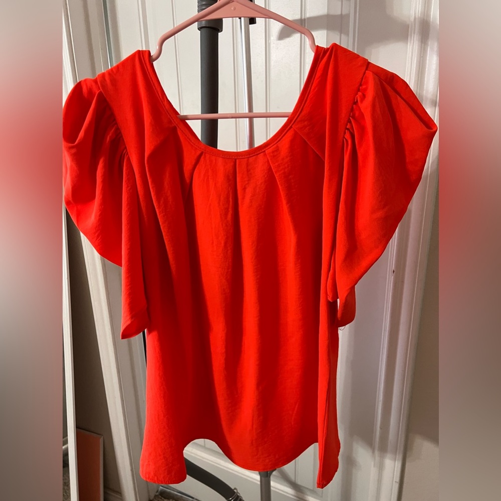 orange top